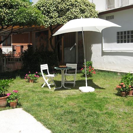 רימיני Hotel Eleonora מראה חיצוני תמונה